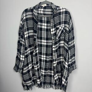 UMGEE | Plaid Black & White Women's Button Down Oversized Shirt Women’s Size M